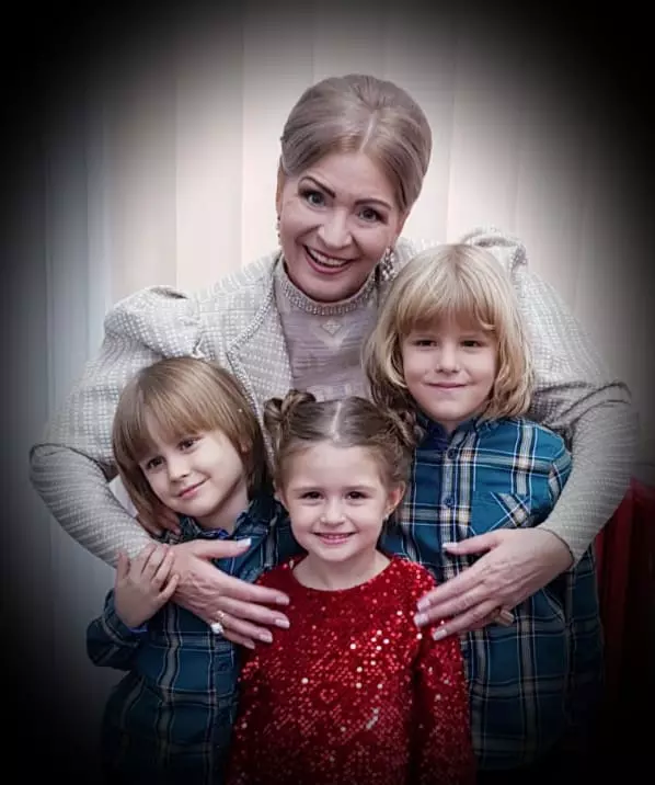 79673506_2600646776638637_2758807122291458048_n