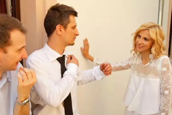DANA ROGOZ ȘI RADU DRAGOMIR AU SĂRBĂTORIT 12 ANI DE LA CUNUNIA CIVILĂ (4)