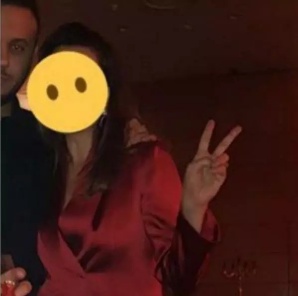 Claudia Pătrășcanu, cu fața ”cenzurată” într-o fotografie a lui Gabi Bădălău