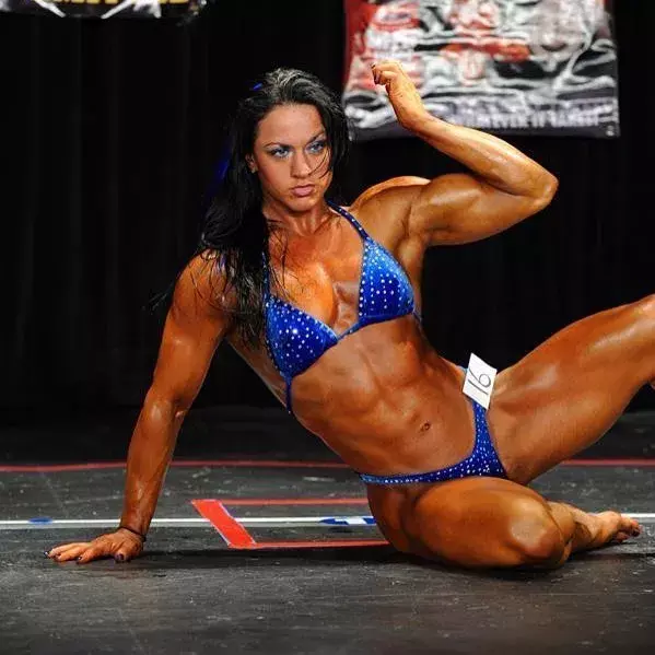 hayley-mcneff-nationally-ranked-bodybuilder-109594450