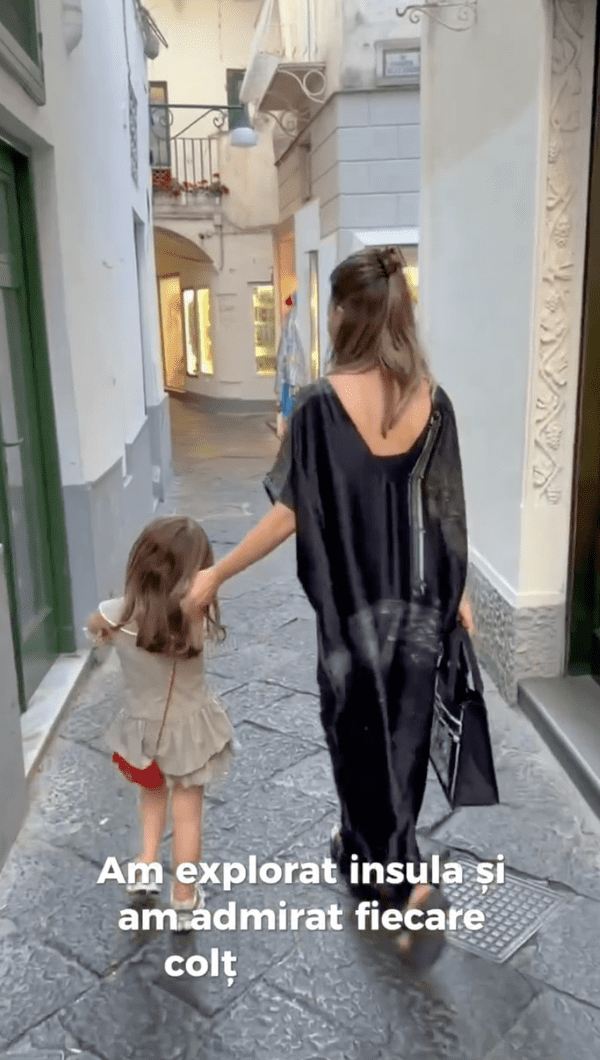 Smiley și Gina Pistol în vacanța de familie (1)