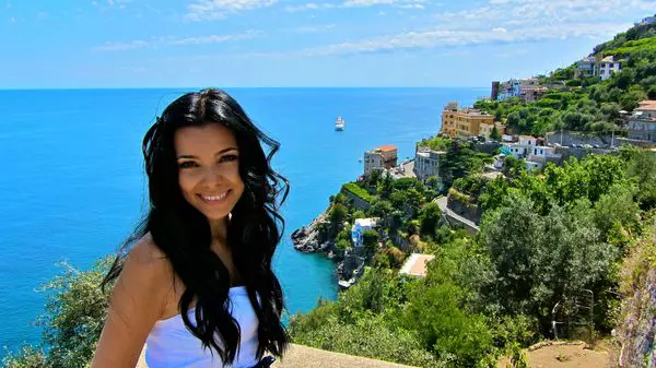 Corina Caragea vacanta