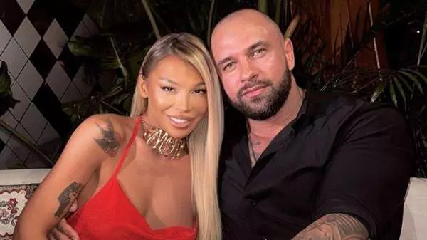 ema-uta-alexo-bodi-5