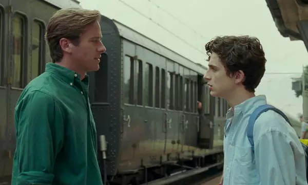 Armie Hammer și Timothée Chalamet în „Call Me by Your Name” (2017)
