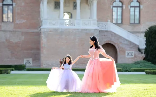 Andreea Marin si Violeta