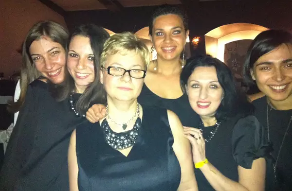 Cristina Craciun, Crina Alexe, Cristina Simion, Barbara Lombardi, Anca Gheorghe si Domnica Margescu la petrecerea de Craciun Ringier din 2012