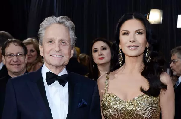 povestea-unei-casatorii-incheiate-dupa-13-ani-cum-au-fost-afectati-catherine-zeta-jones-si-michael-douglas_5_size11