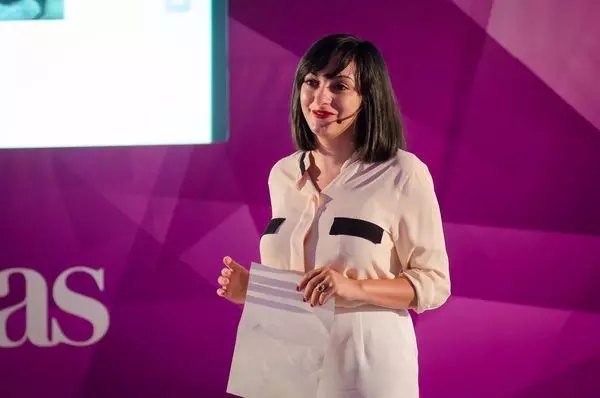 Ana Morodan (High Street Cardigans)