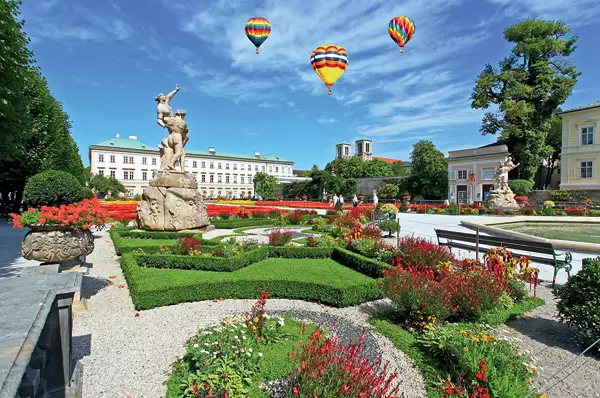 Castelul Mirabell si gradinile sale