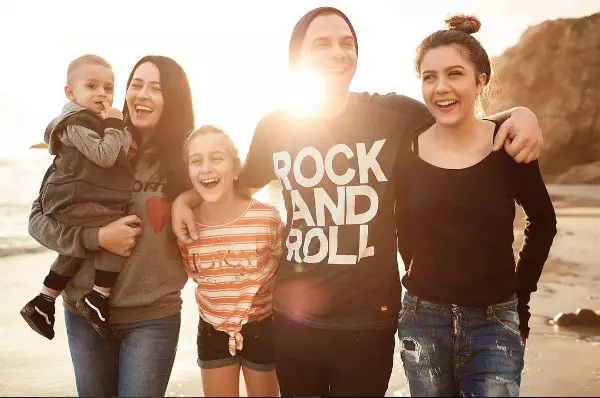 amalia-nastase-alessia-emma-toma-razvan-vasilescu-2