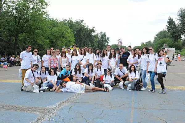 Echipa de voluntari VIVA!