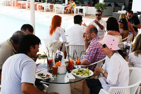 The Great Cranberry Party 