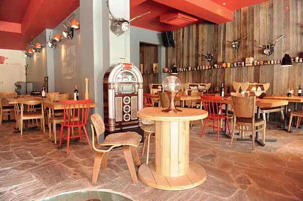 RED ANGUS STEAKHOUSE