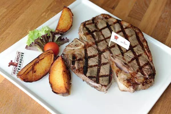 RED ANGUS STEAKHOUSE