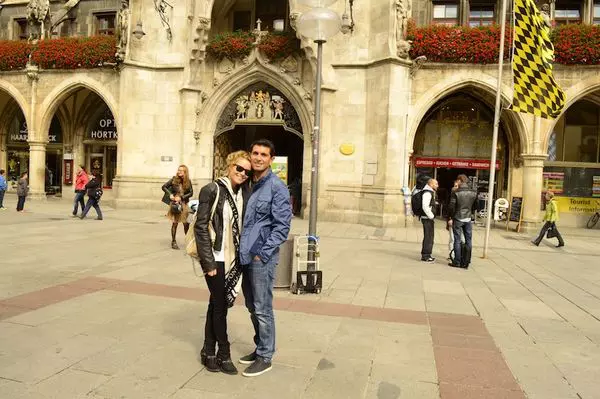 Laura Cosoi Germania