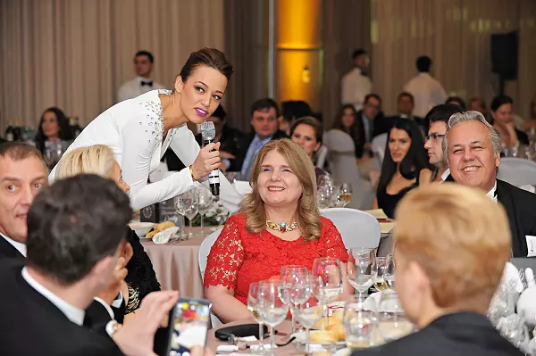 Andreea Raicu si Anca Vlad