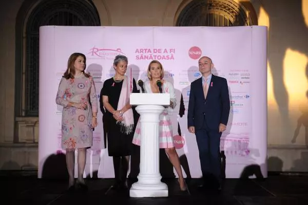 Mihaela Geoana, Oana Pellea, Andreea Esca și Călin Stegerean ( Directorul MNAR)