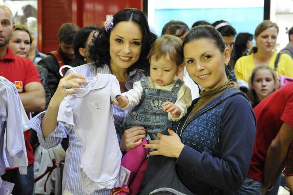 Andreea_Marin_Banica_1_iunie_2010__2__01.JPG