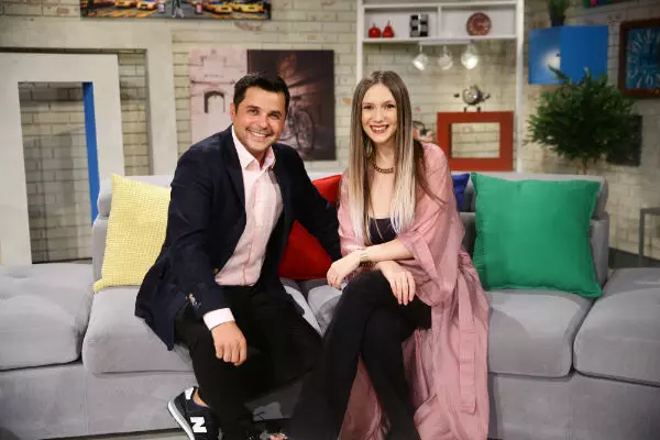 Adela Popescu si Cove