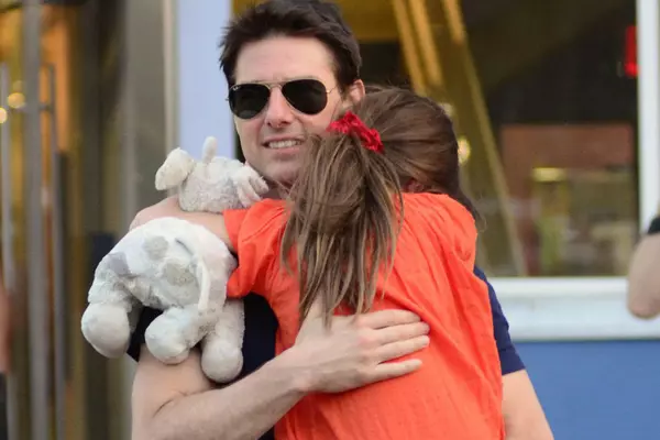 Suri, Tom Cruise