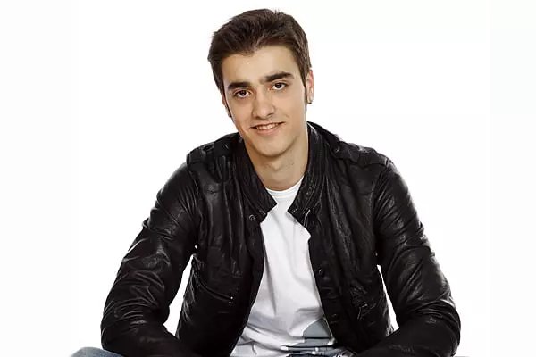 Liviu Teodorescu din Pariu cu viaţa a lansat un single nou