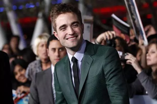 Robert Pattinson era preferatul autoarei 50 Shades of Grey