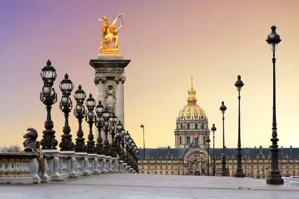 2.	Paris, orașul iubirii