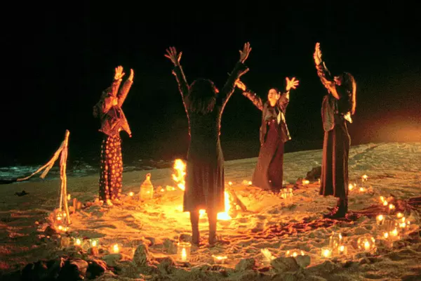 7. The Craft (1996)