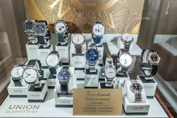 Spectacolul strălucitor al bijuteriilor și ceasurilor de lux oferit de Kultho, la Opera Națională Română