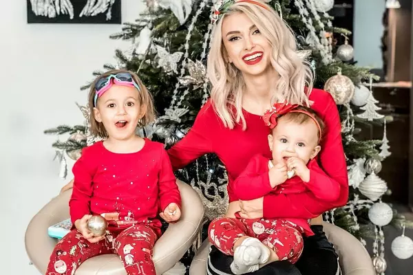Andreea Bălan și fiicele ei, Ella și Clara