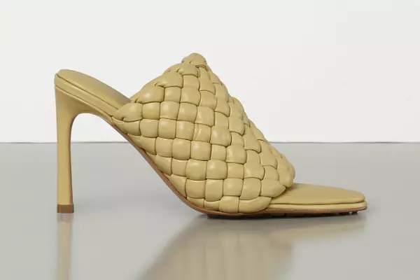 Mules din piele, Bottega Veneta, 1.290 euro