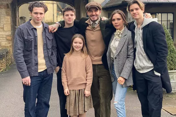 David și Victoria Beckham, Brooklyn, Cruz David, Harper și Romeo James