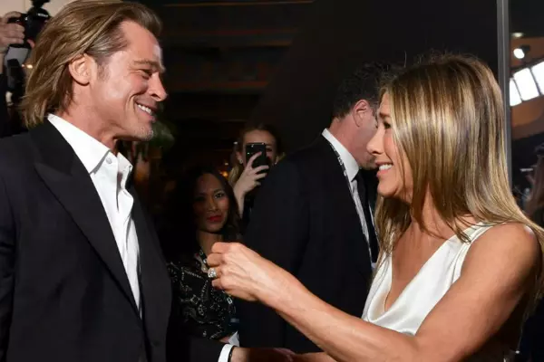 Reîntâlnirea dintre Jennifer Aniston și Brad Pitt de la SAG Awards i-a făcut pe fani să spere la o posibilă împăcare