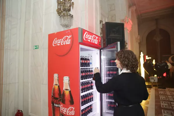 3. Corner Coca Cola Zero
