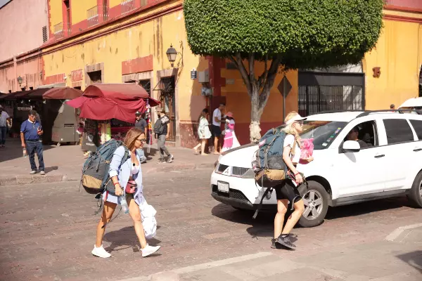 10. Andreea Bălan și Andreea Antonescu