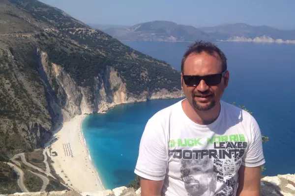 Adrian Văncică, escapada cu familia in Grecia