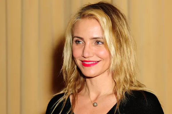 Cameron Diaz signs copies of new book - Chicago