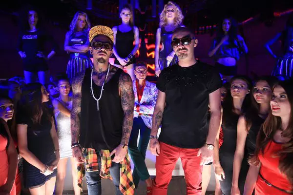 magine din clipul Viva Mamaia!