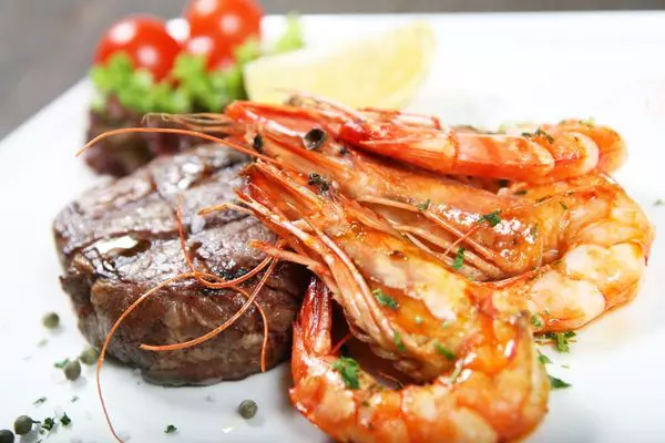 Red Angus Steakhouse: Waterloo surf turf