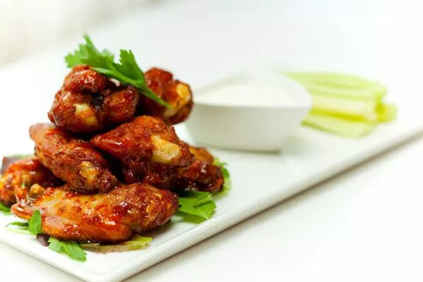 Red Angus Steakhouse: buffalo chicken wings