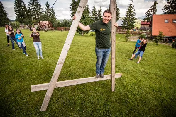 Principele Nicolae la Tăşuleasa Social