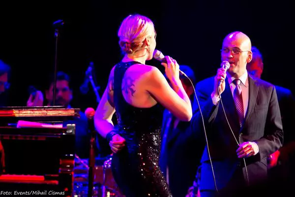 Concert Pink Martini