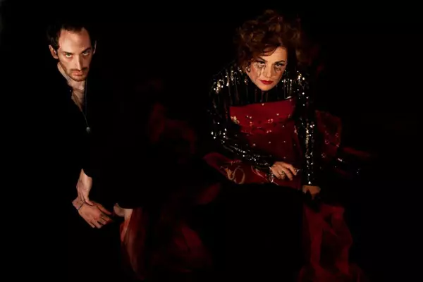 Repetitii Hamlet. Foto Tiberiu Dinescu si Cristian Oprescu