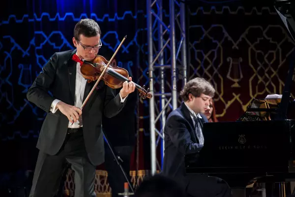 Alexandru Tomescu si Andrei Licaret