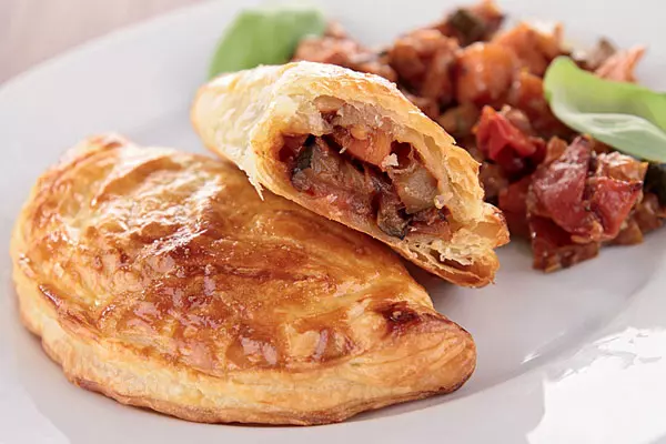 Empanada, unul dintre preparatele traditionale