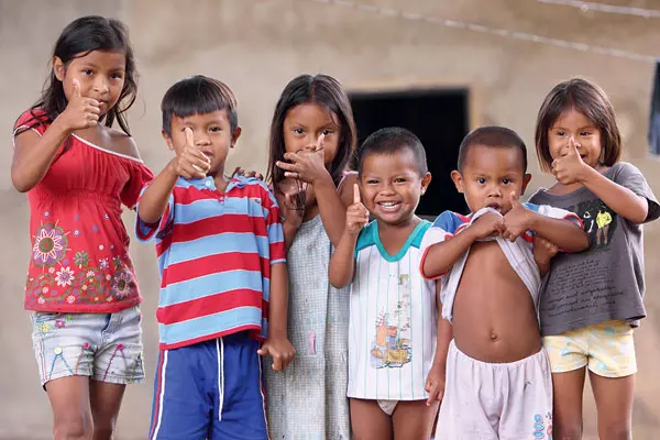 Copiii din orasul Canaimo