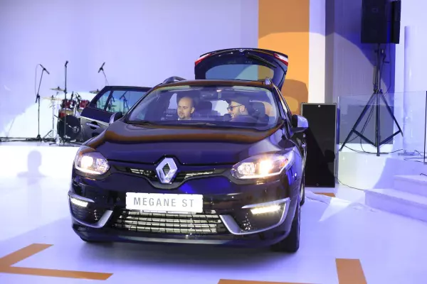 CRBL si Cosmin Selesi in Megane Sport Tourer