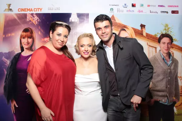 Giulia Nahmany, Oana Roman si Marius Elisei