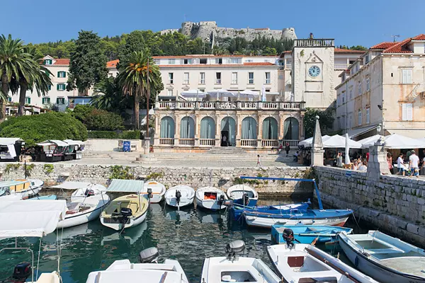 Loggia [i turnul cu ceas din Hvar