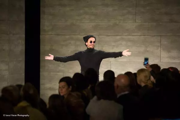 Dorin Negrau la  Mercedes-Benz New York Fashion Week